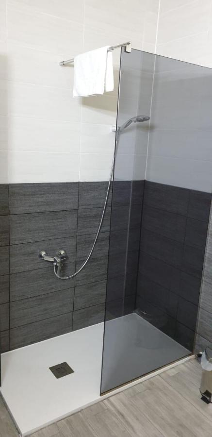 Hotel O Camino إل باركو دي فالديوراس المظهر الخارجي الصورة