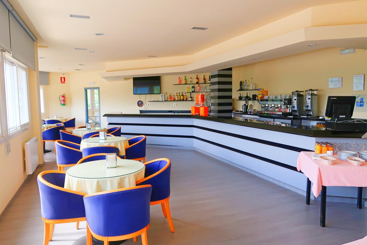 Hotel O Camino إل باركو دي فالديوراس المظهر الخارجي الصورة