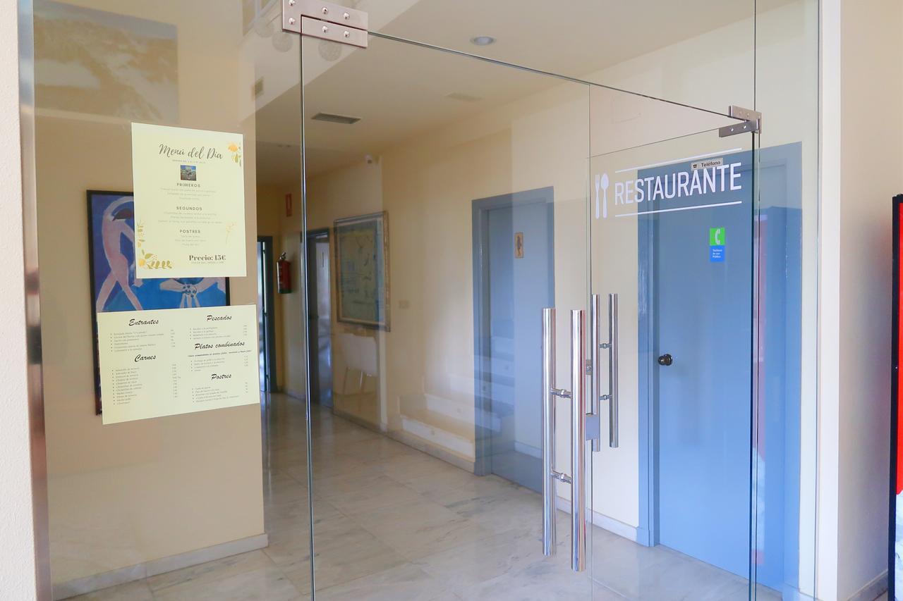 Hotel O Camino إل باركو دي فالديوراس المظهر الخارجي الصورة