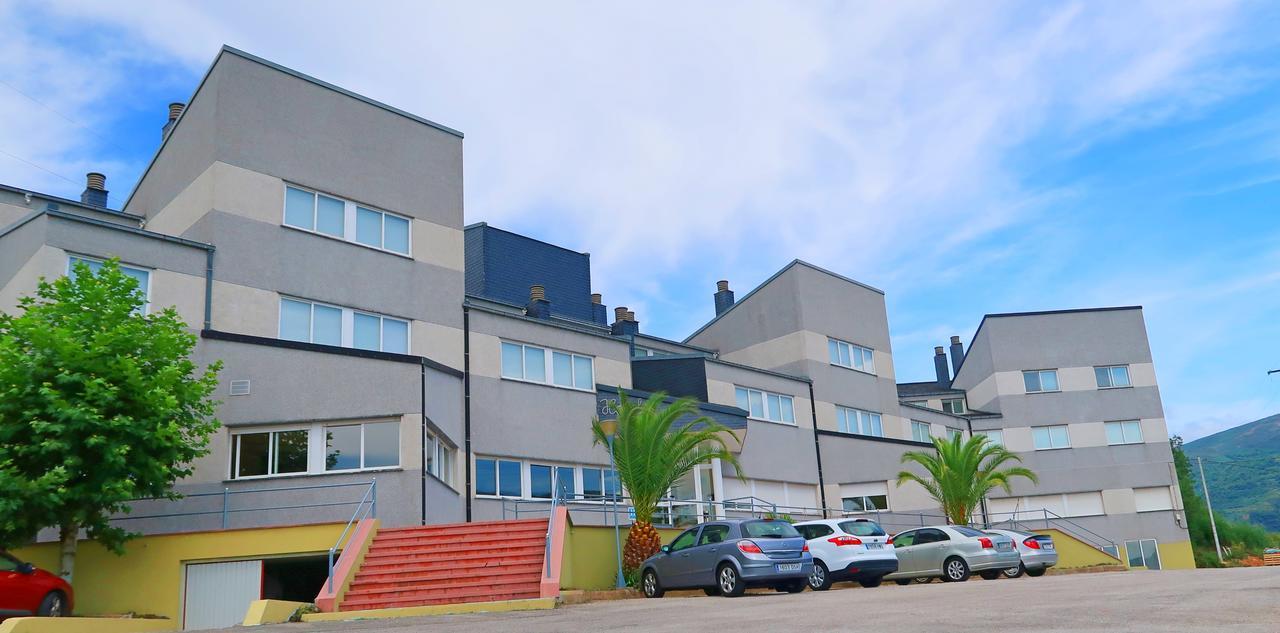 Hotel O Camino إل باركو دي فالديوراس المظهر الخارجي الصورة